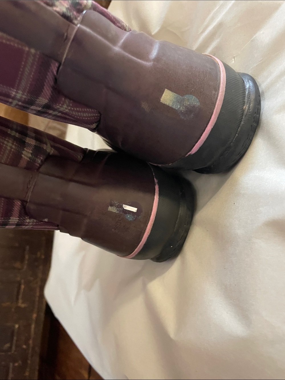 Bogs Youth Purple And Plaid Winter Boots. Good Condition. Size 4. - Picture 9 of 10